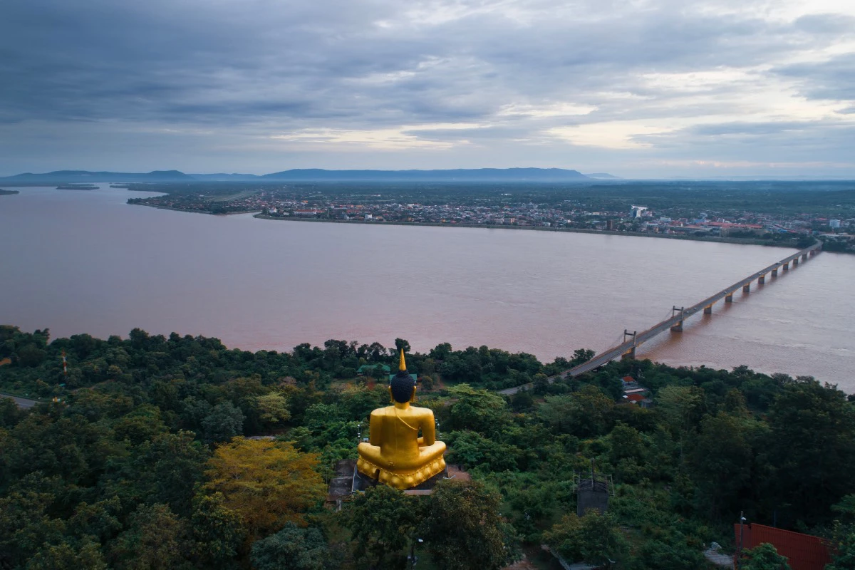 Река Меконг, Паксе, Лаос.  