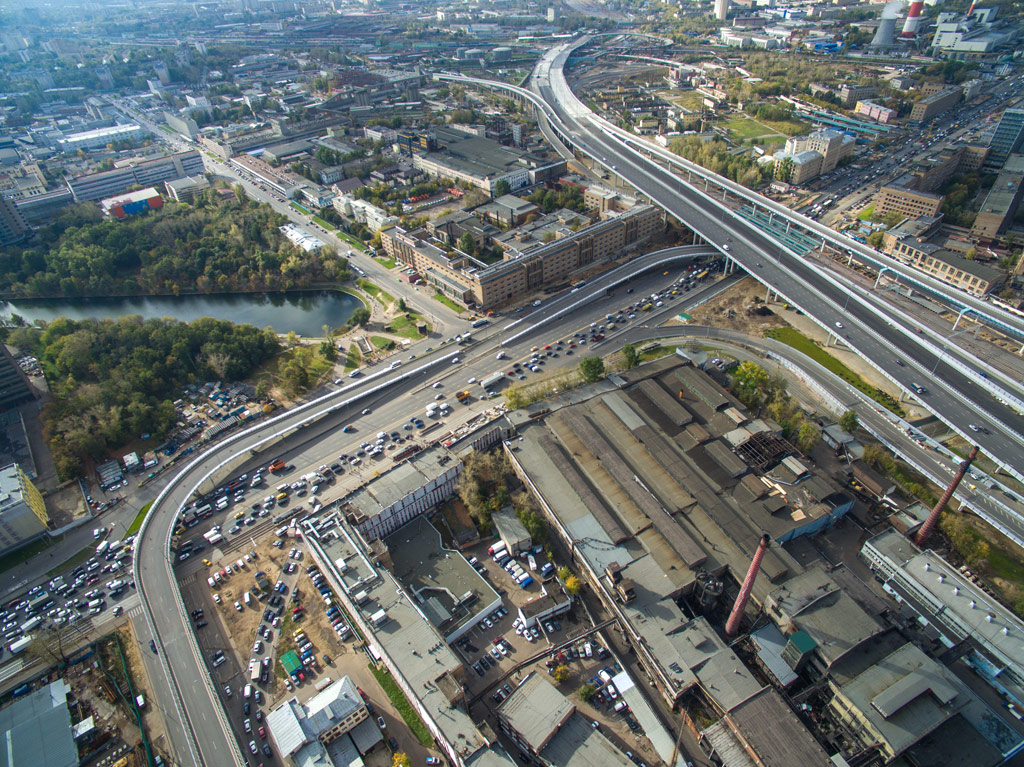 Вид на шоссе Энтузиастов, строящийся участок Северо-Восточной хорды, улицу Уткина, Электродный проезд