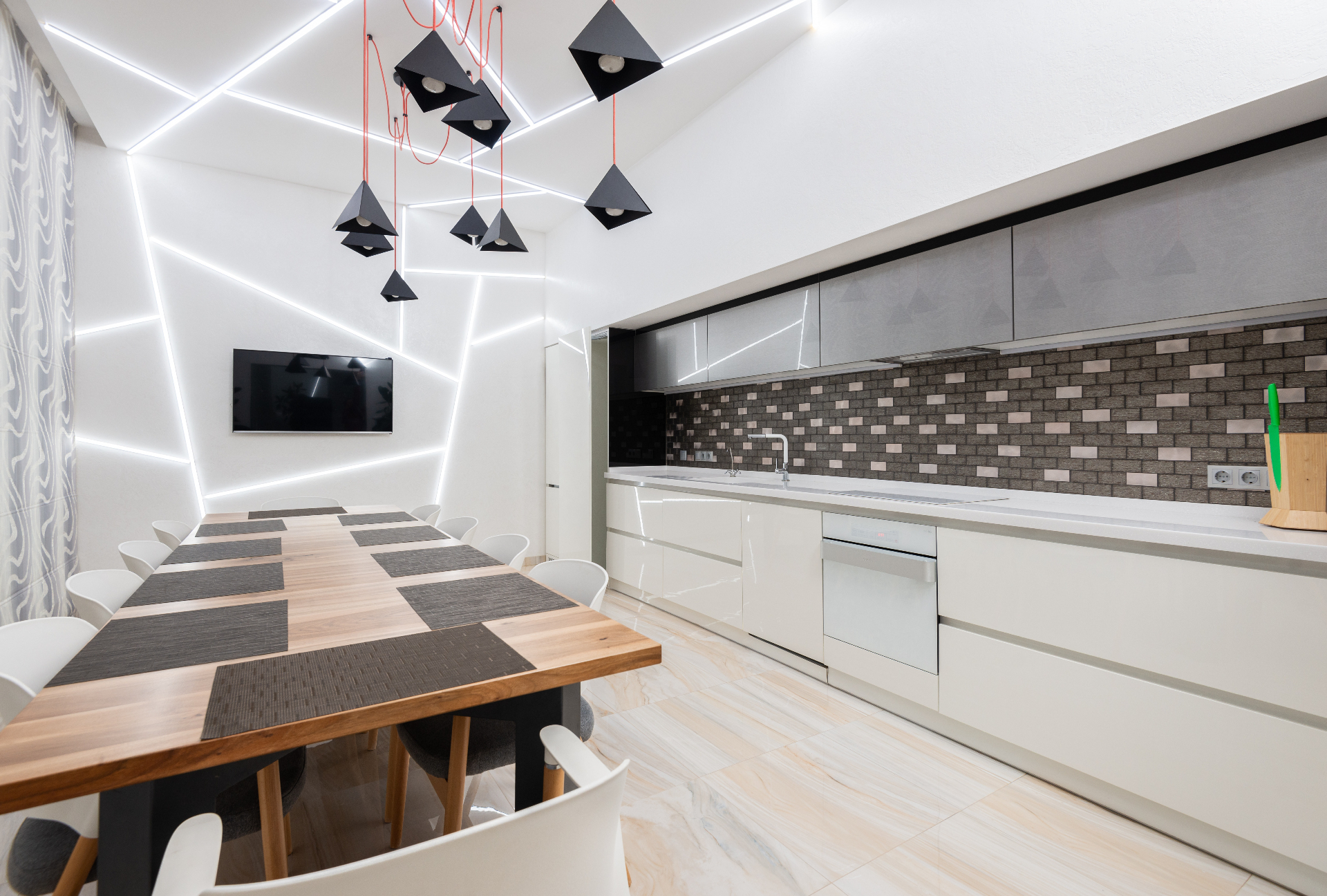 Потолок в квартире — как создать безупречный дизайн за минимальную плату