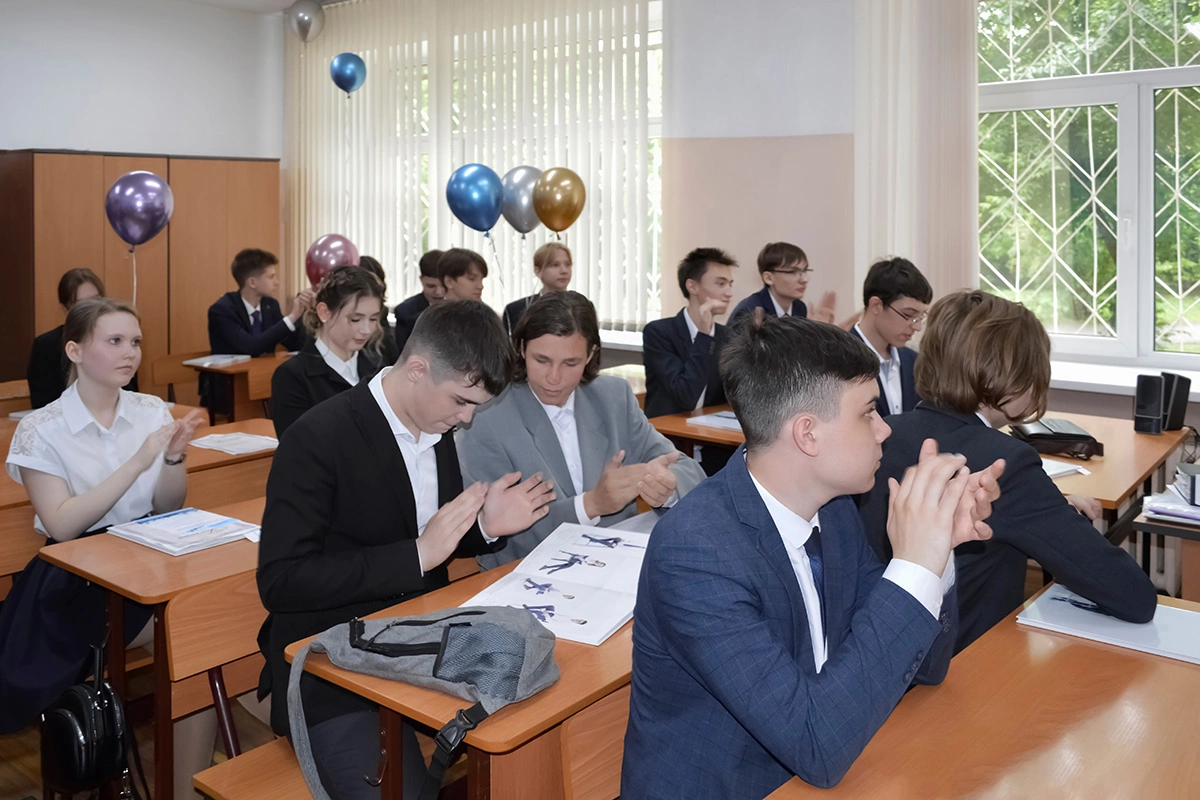 Разъяснен принцип выставления оценок за поведение в школах