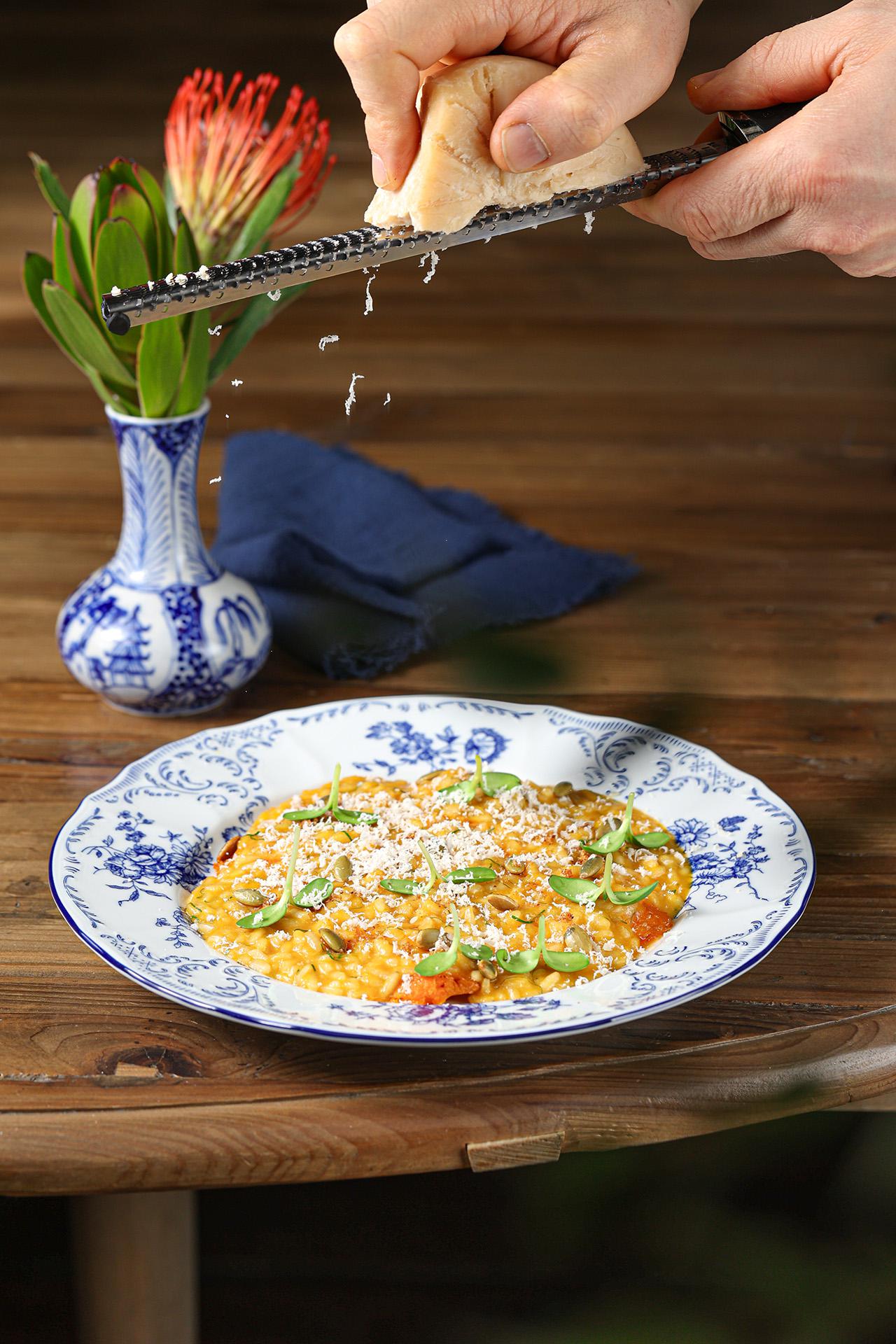 Ризотто с печеной тыквой и пармезаном в ресторане &laquo;.оригинал&raquo;