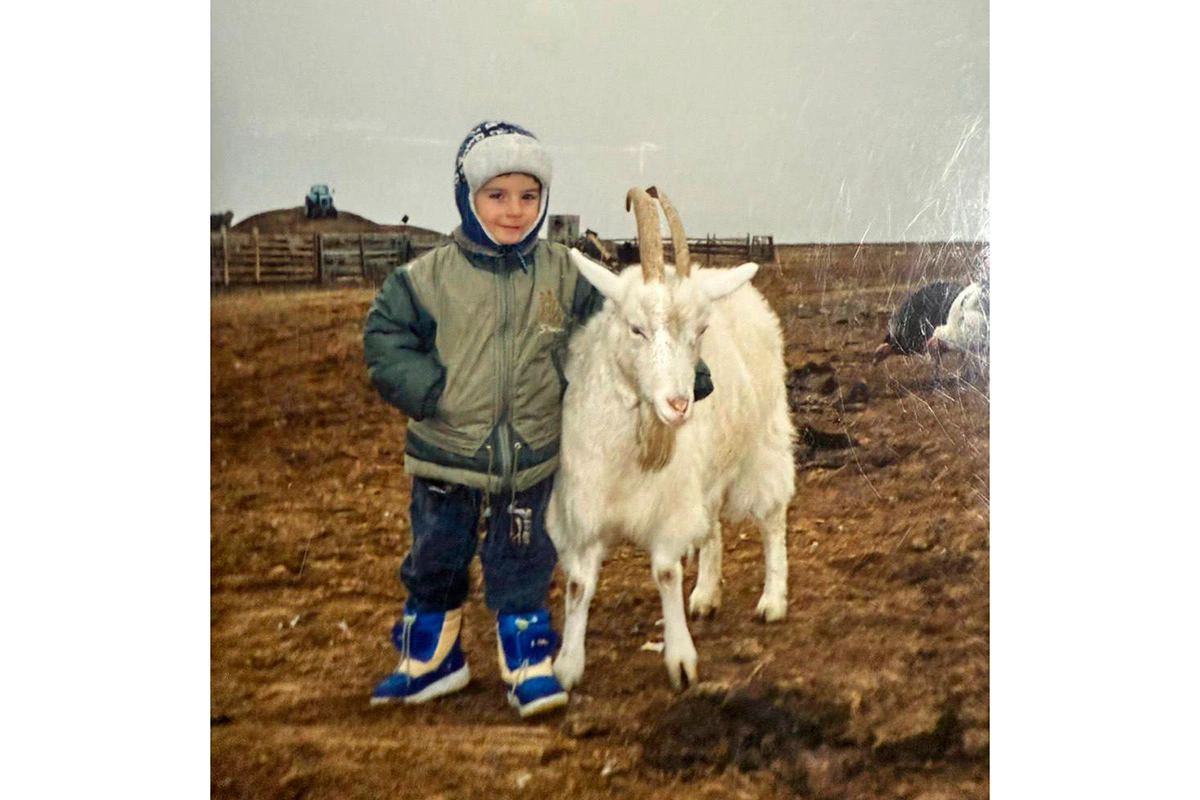 «Юмор — это тактика». Поговорили с самым популярным фермером в России