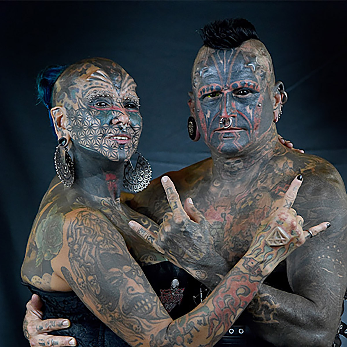 «Татуировка – это больно»: известный тату-мастер Макс Драггер