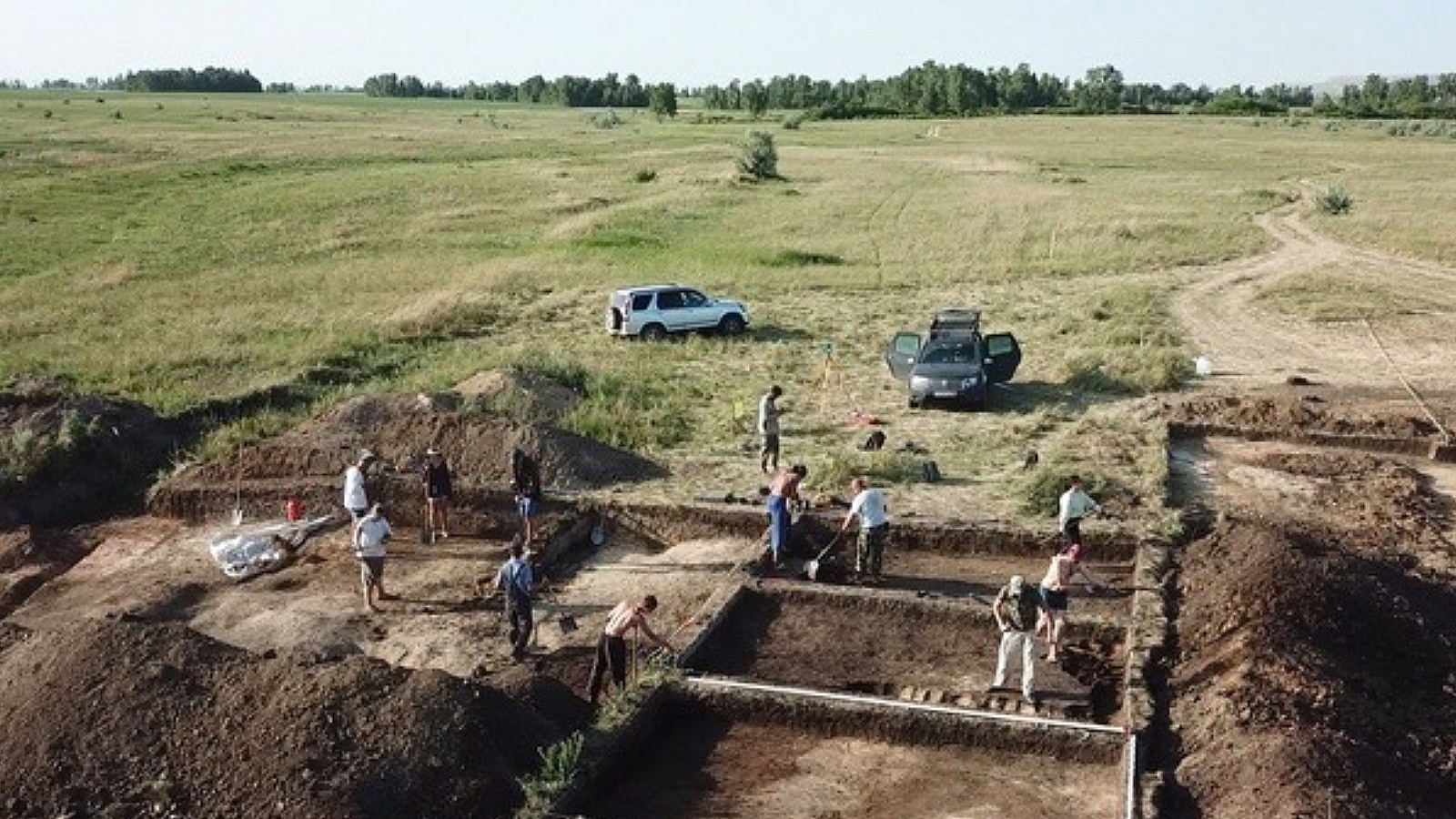 Раскопки на энеолитической стоянке «Михеевская 2» в Новониколаевском медном руднике