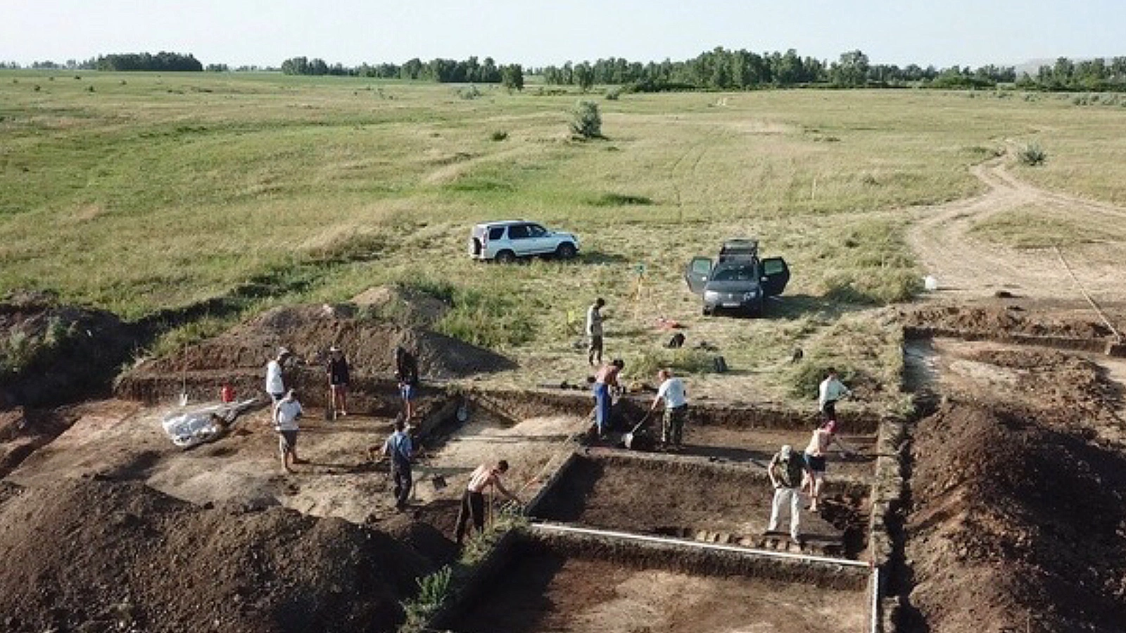 Раскопки на энеолитической стоянке «Михеевская 2» в Новониколаевском медном руднике