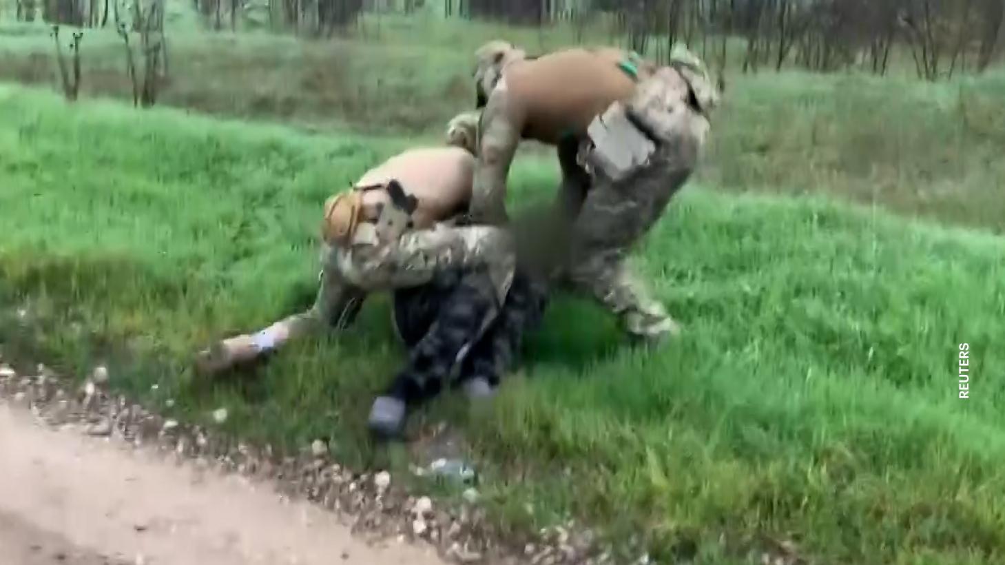 ФСБ показала, что нашла в тайнике готовившего взрыв в Ставрополье