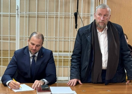 Андрей Жуков слева, Алексей Джулай&nbsp;&mdash; справа