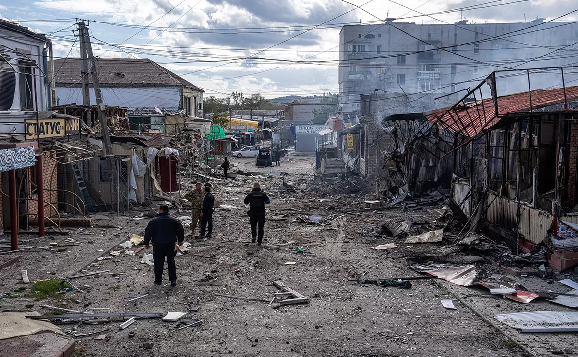 Carl Court / Getty Images