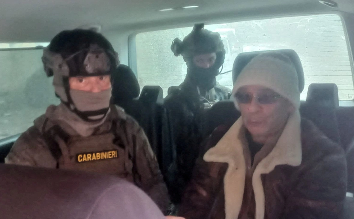 Carabinieri / Reuters