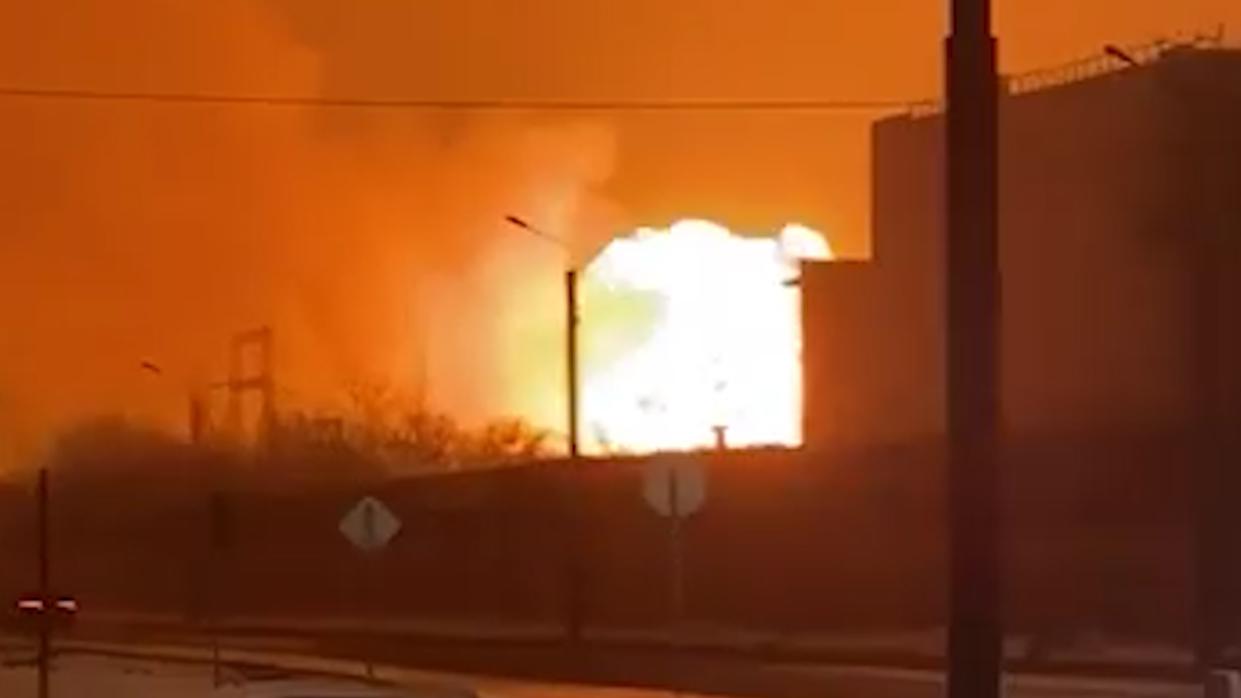 В Челябинске произошел пожар на тракторном заводе