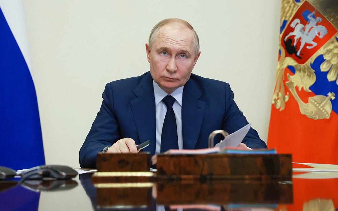 Путин поручил заняться переездом госкомпаний из Москвы в регионы