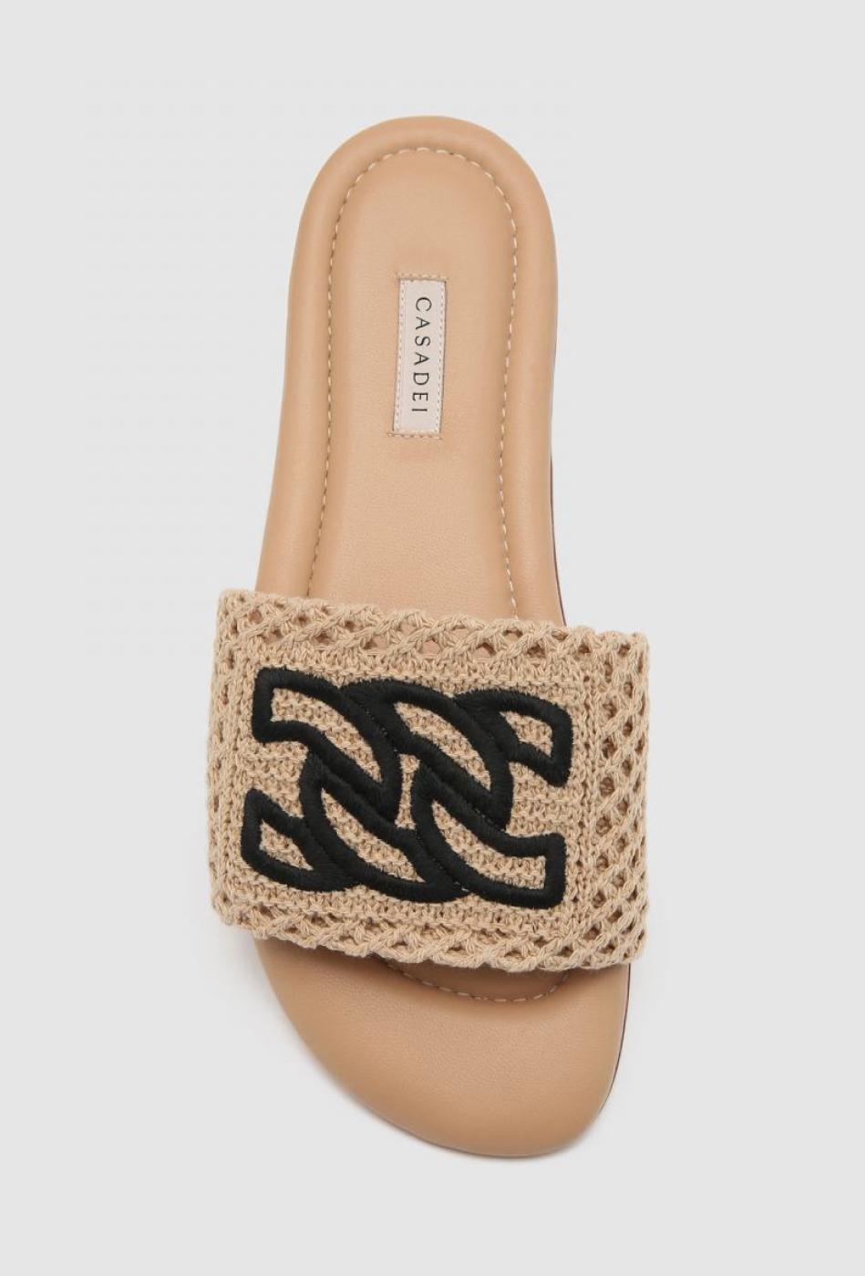 Сандалии, Casadei, 78 990 руб. (noone.ru)