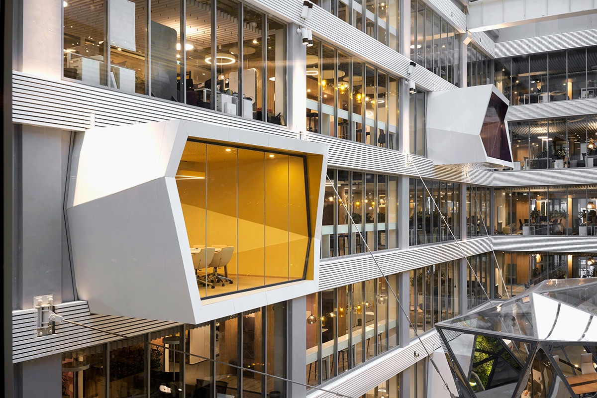 Каким стал «Сбербанк Сити»: первые фото интерьеров внутри штаб-квартиры