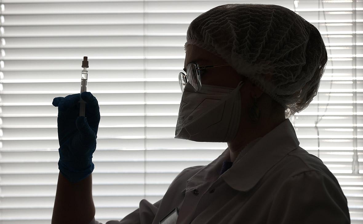 Главный инфекционист объяснил назальную вакцинацию «Спутником» в Курске"/>













