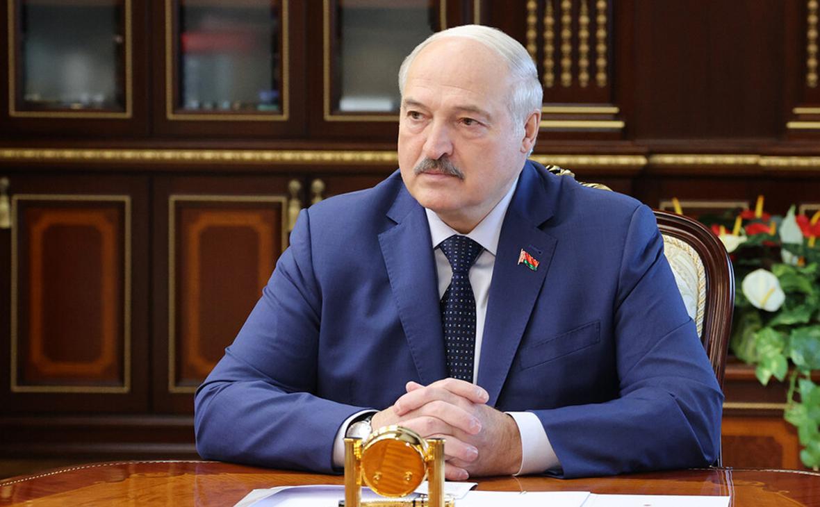 Лукашенко разрешил блокировку иностранных СМИ за недружественные действия"/>













