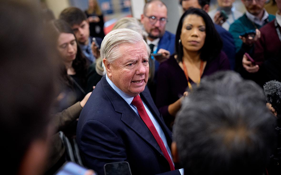 Грэм предложил вручить Путину награду «Человек года НАТО»