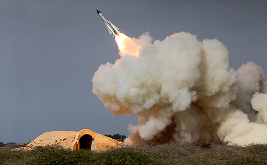 Запуск баллистической ракеты в Иране. Декабрь 2016 года


