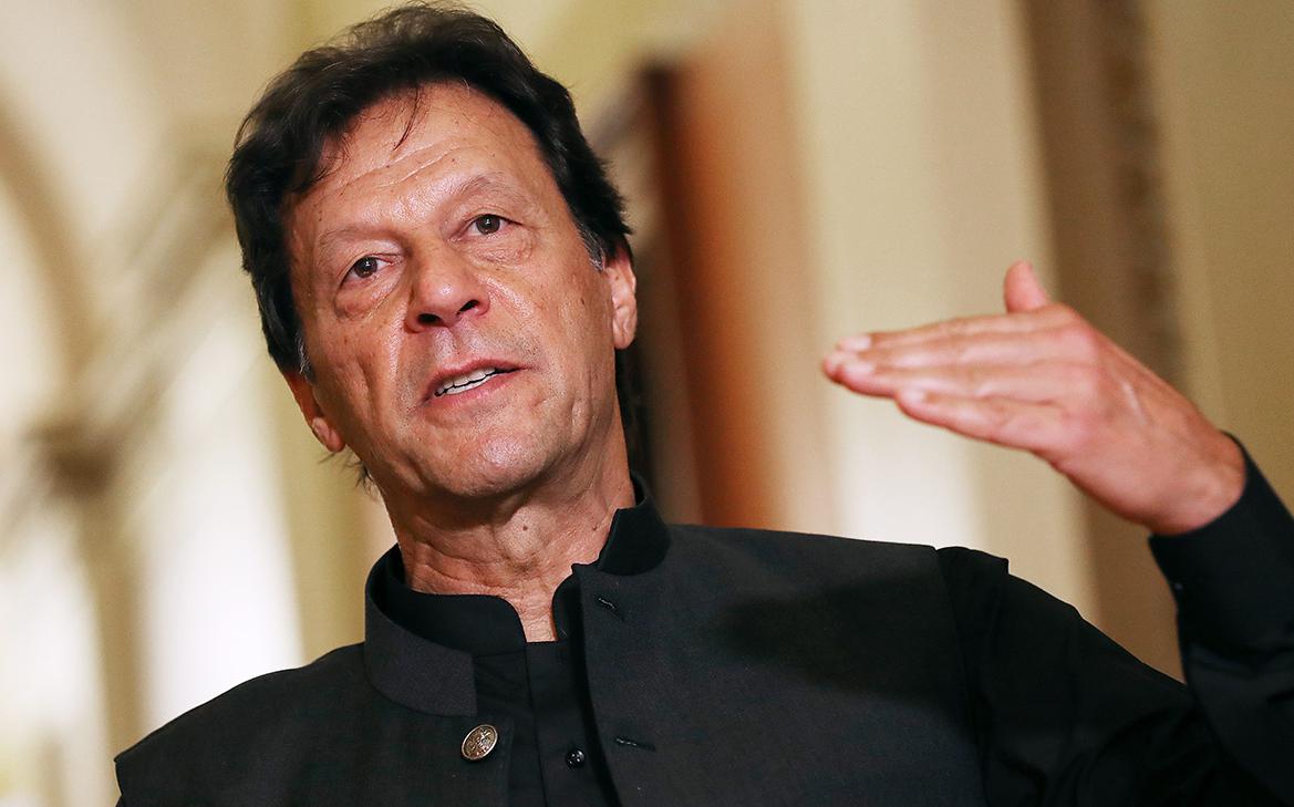 Экс-премьера Пакистана приговорили к 10 годам из-за разглашения гостайны