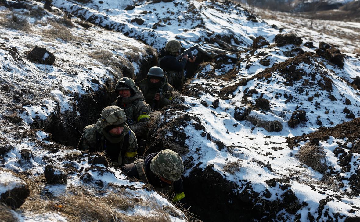 В офисе Зеленского исключили отмену военного положения на время перемирия