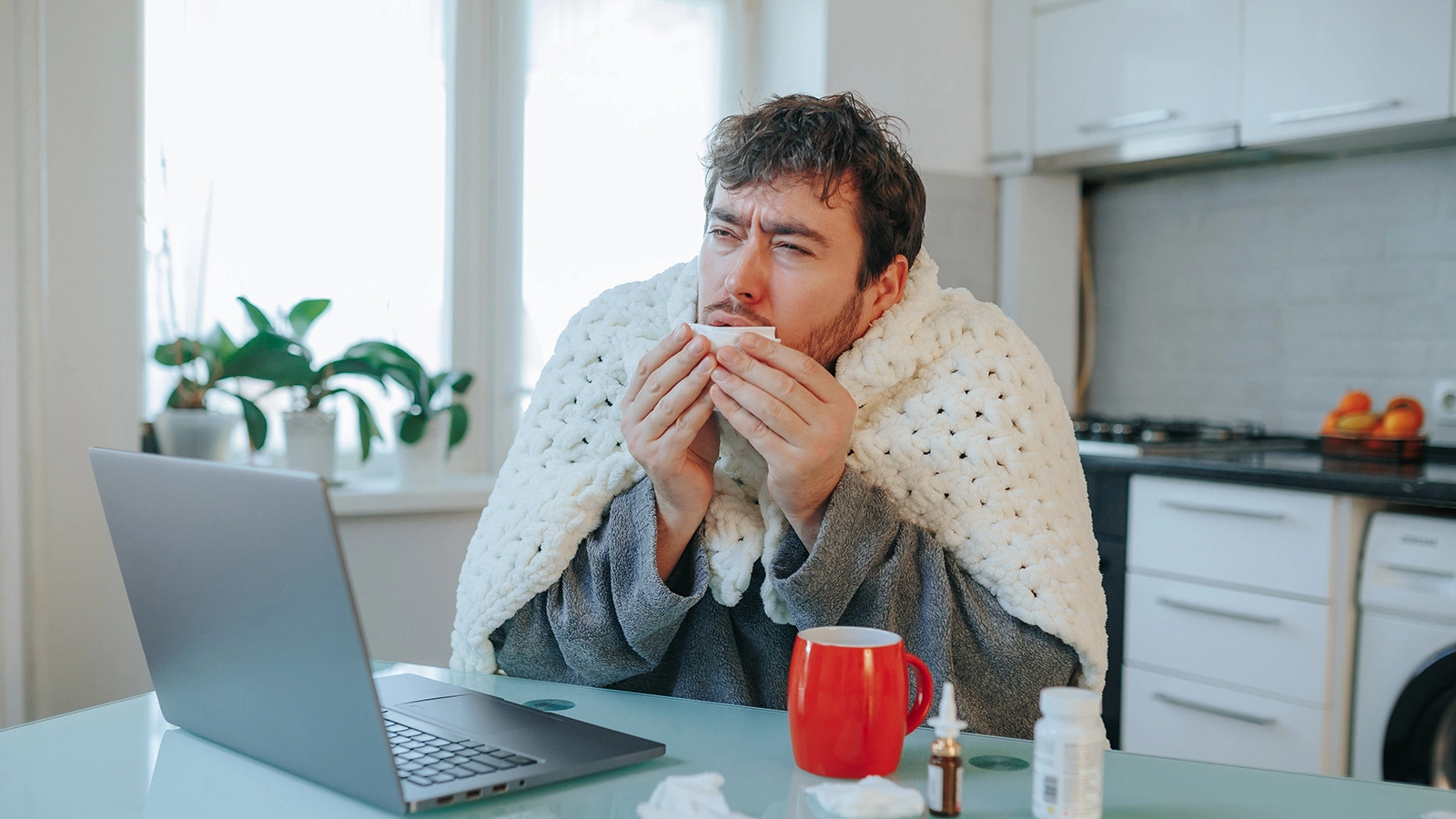 Как получить компенсацию, если тебя заразил коллега. Инструкция