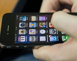 Apple извинилась за "кривые" навигаторы в iPhone 5 и предложила аналоги