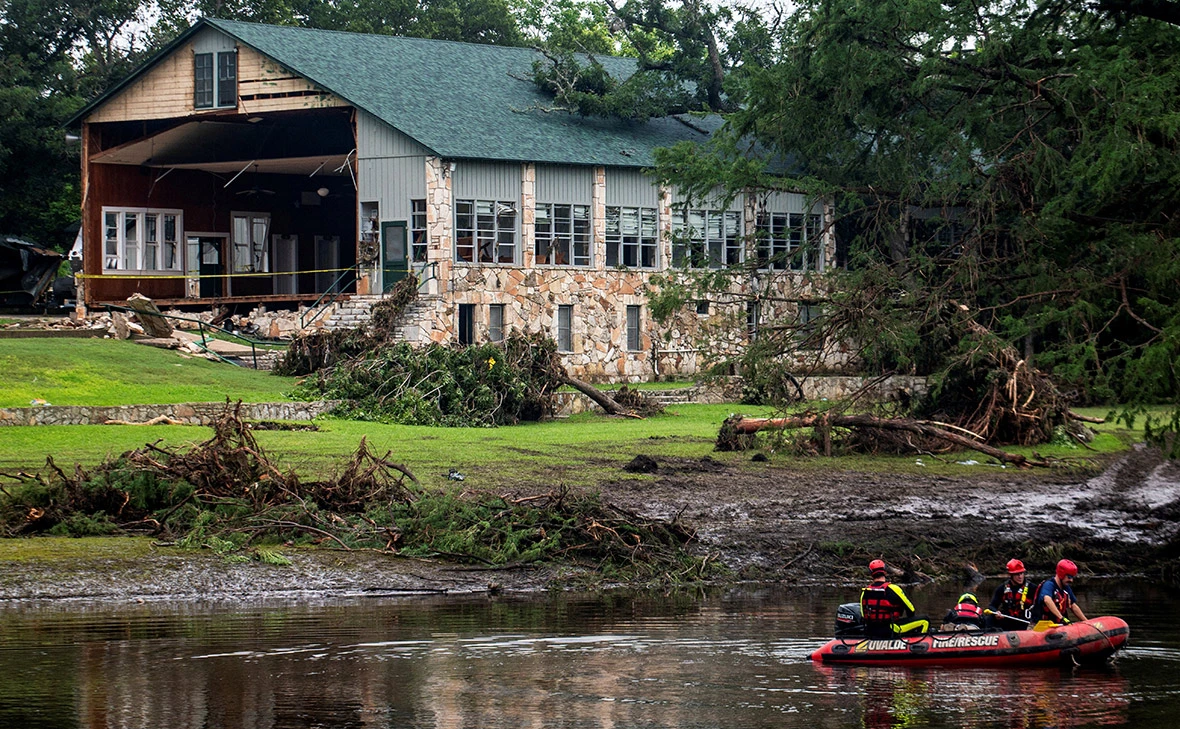 Sergio Flores / Reuters