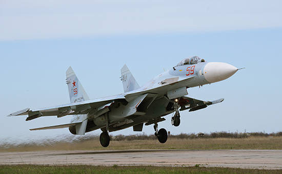 Российский истребитель Су-27




