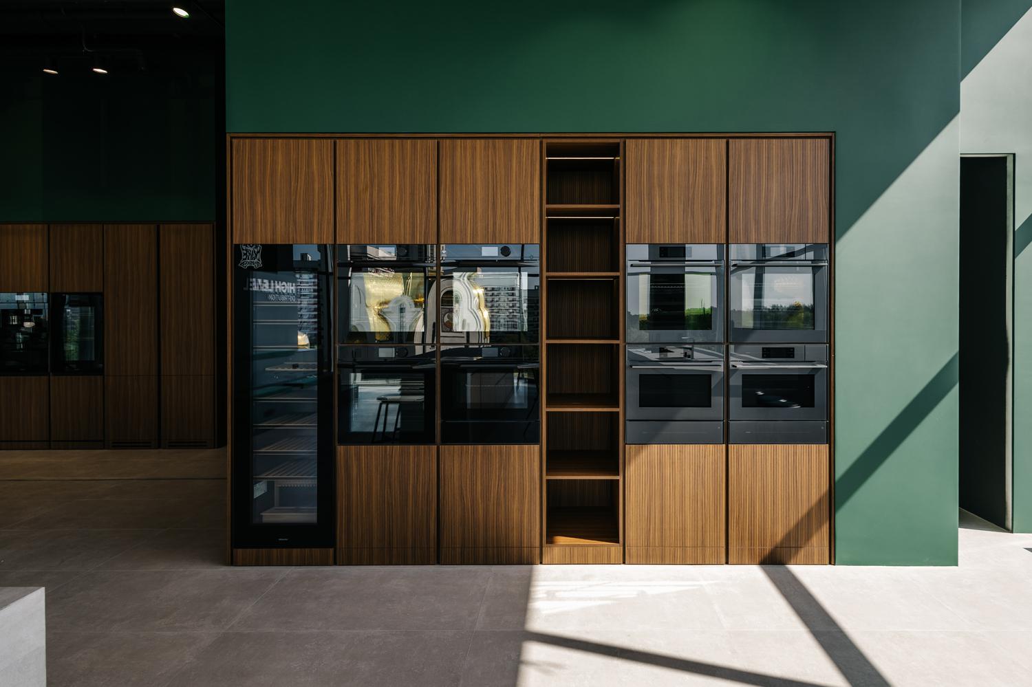 Шоурум High Level