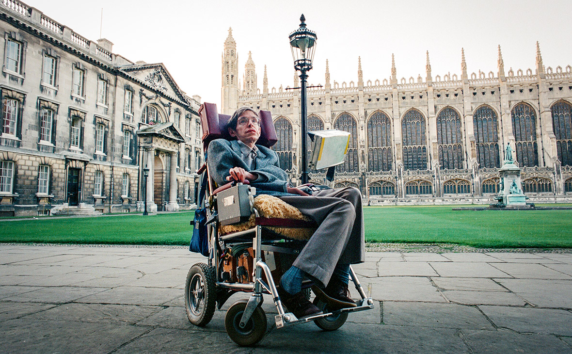 Стивен Хокинг в Кембриджском университете