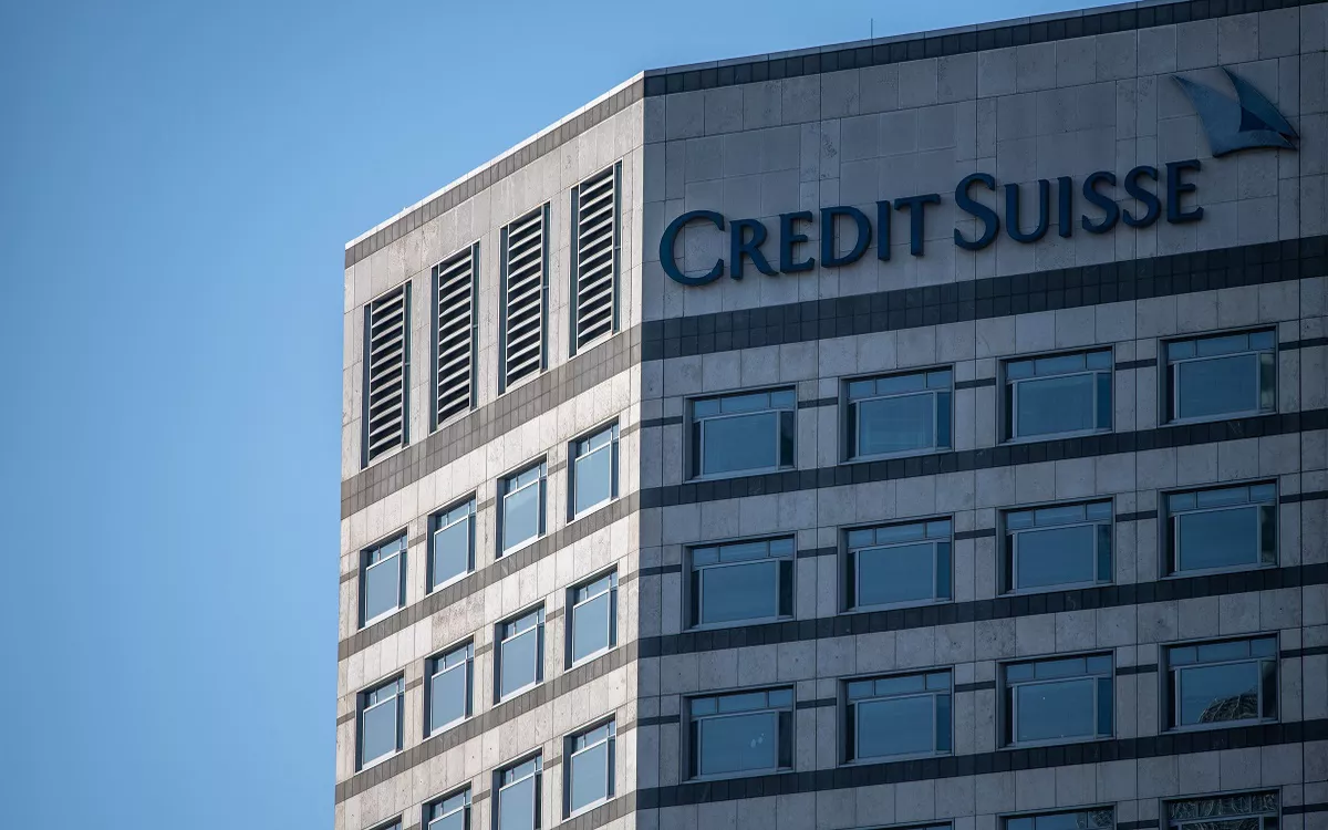 Акции Credit Suisse обрушились на 11% на фоне рисков банкротства