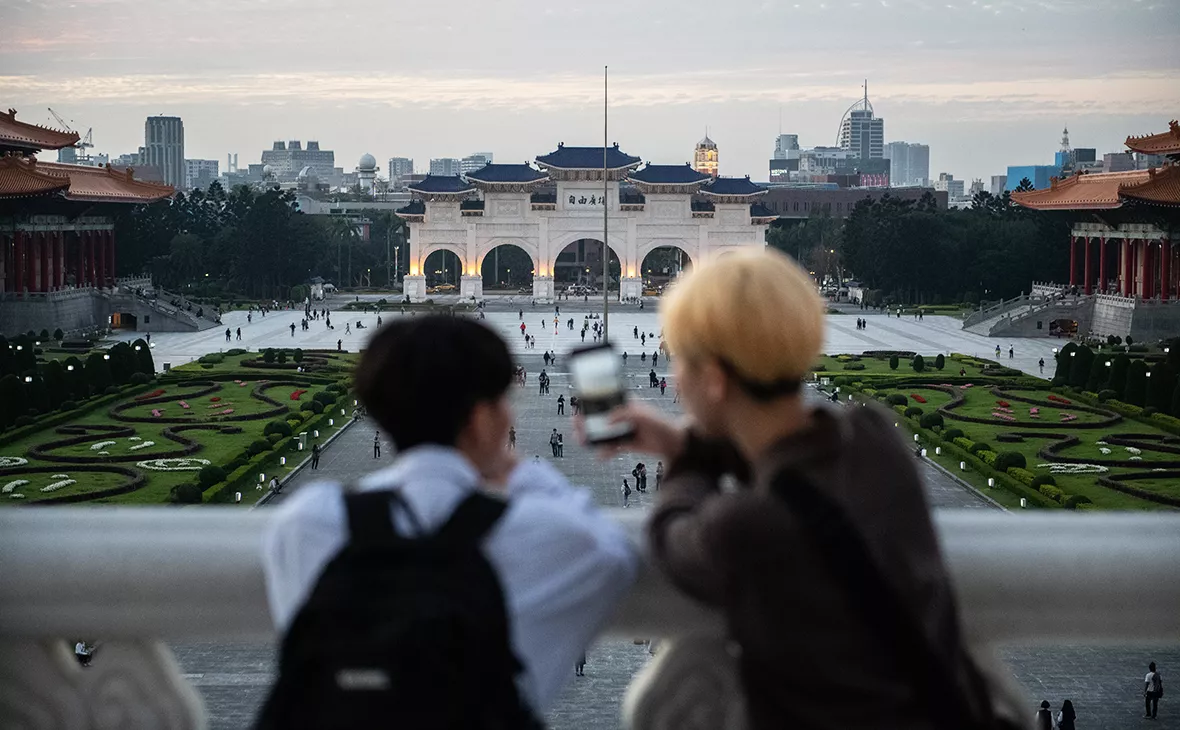 Carl Court / Getty Images