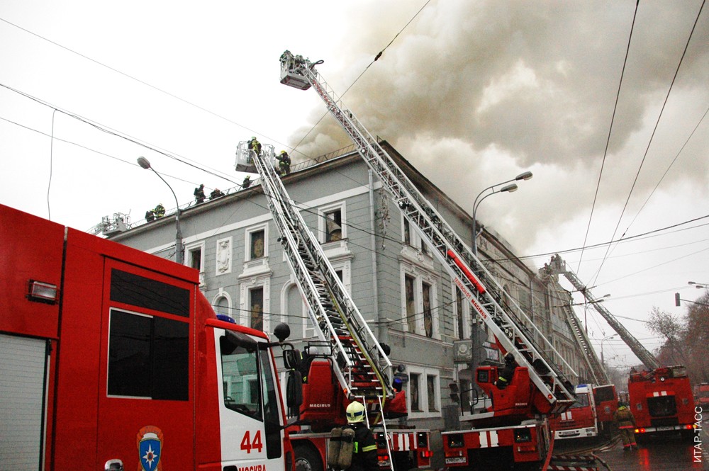 Пожар в здании театра "Школа современной пьесы"