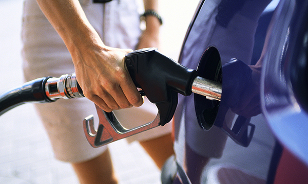 Цены на бензин в Крыму снизятся на 30%