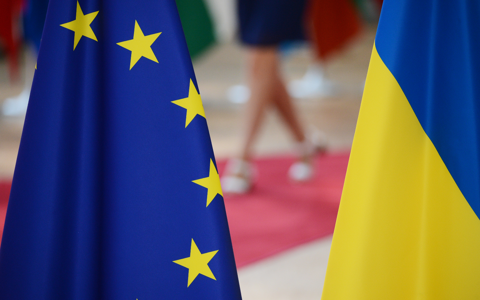 Bloomberg узнал о плане ЕС передать активы российских бизнесменов Украине