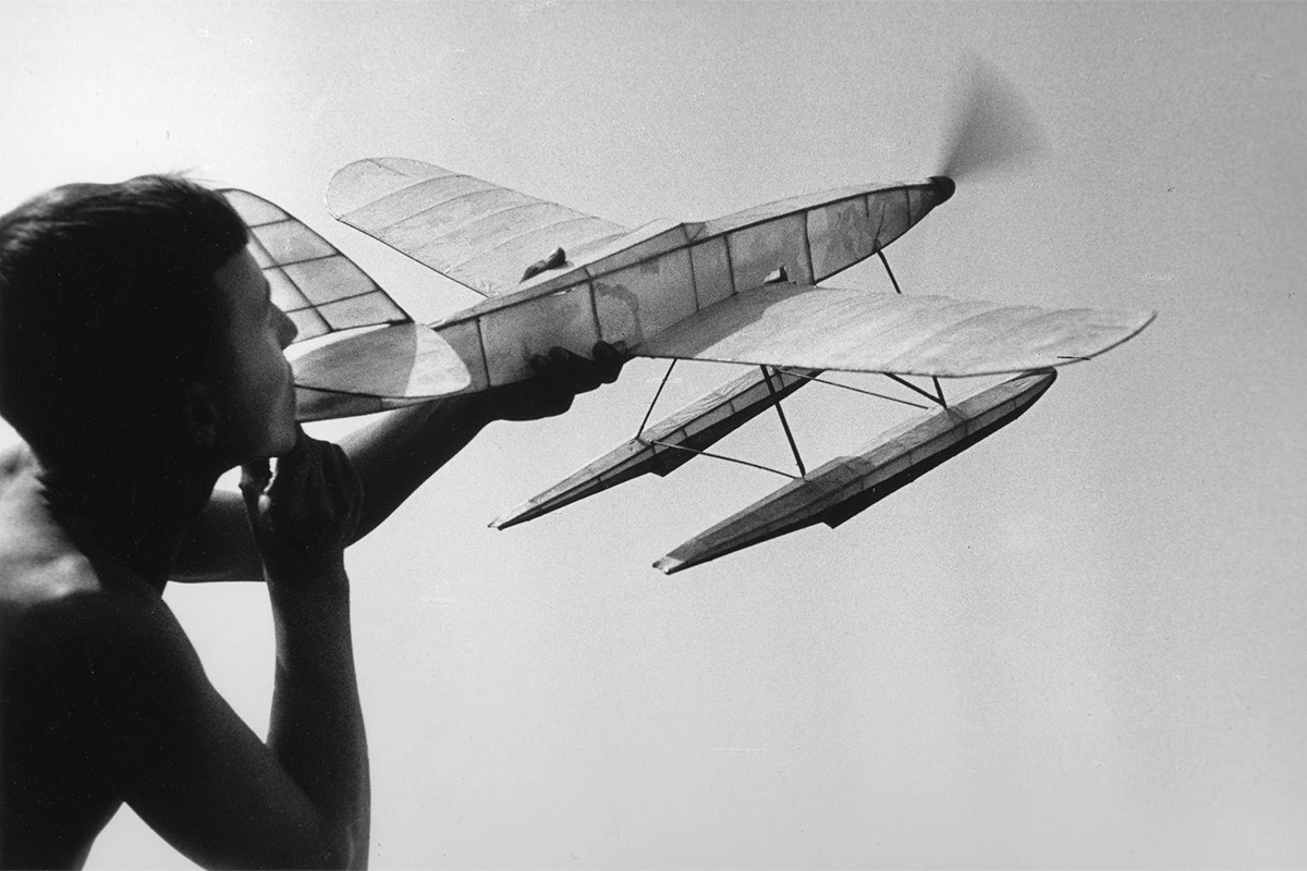 <p>Михаил Прехнер. Авиамоделист, 1930-е</p>