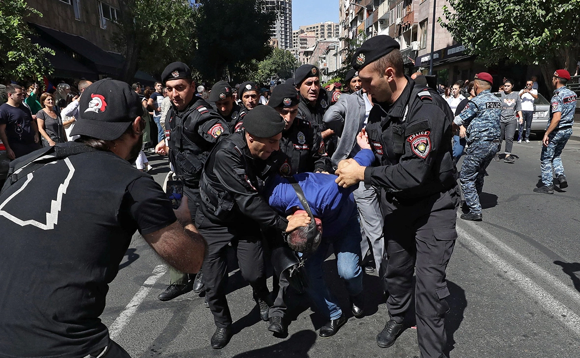 Vahram Baghdasaryan / Photolure / Reuters