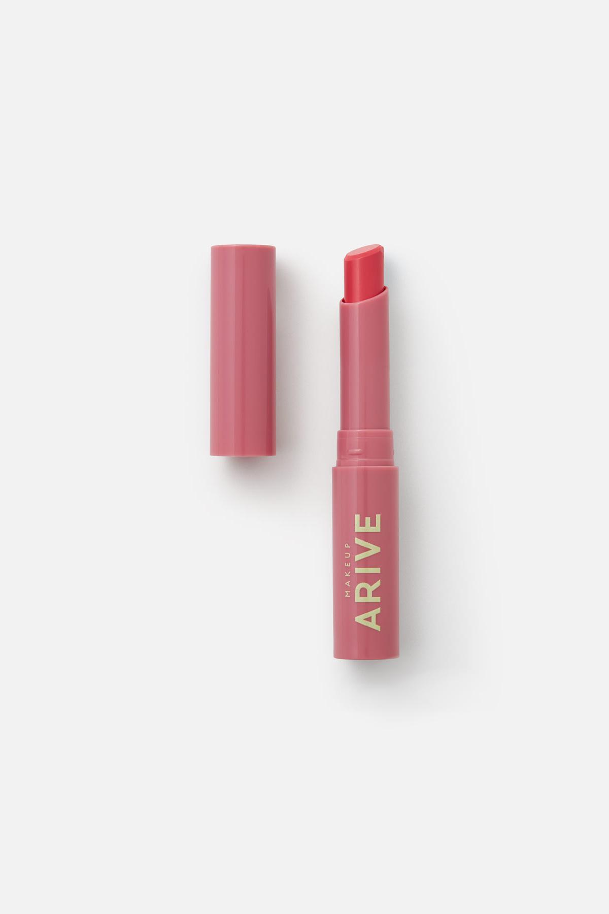 Помада-бальзам увлажняющая Balm Lipstick, 02 Soft Skill, Arive Makeup, 539 руб. (&laquo;Лэтуаль&raquo;)