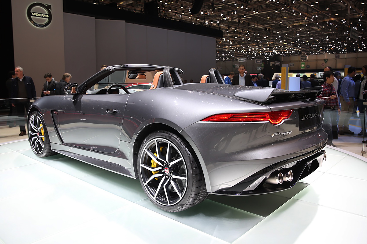 F-Type SVR стал самым мощным Jaguar в истории :: Autonews