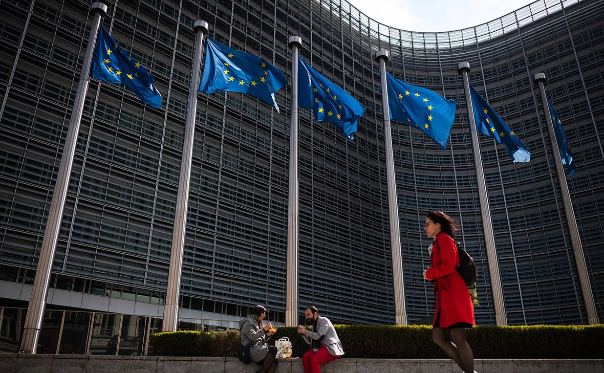 Leon Neal / Getty Images