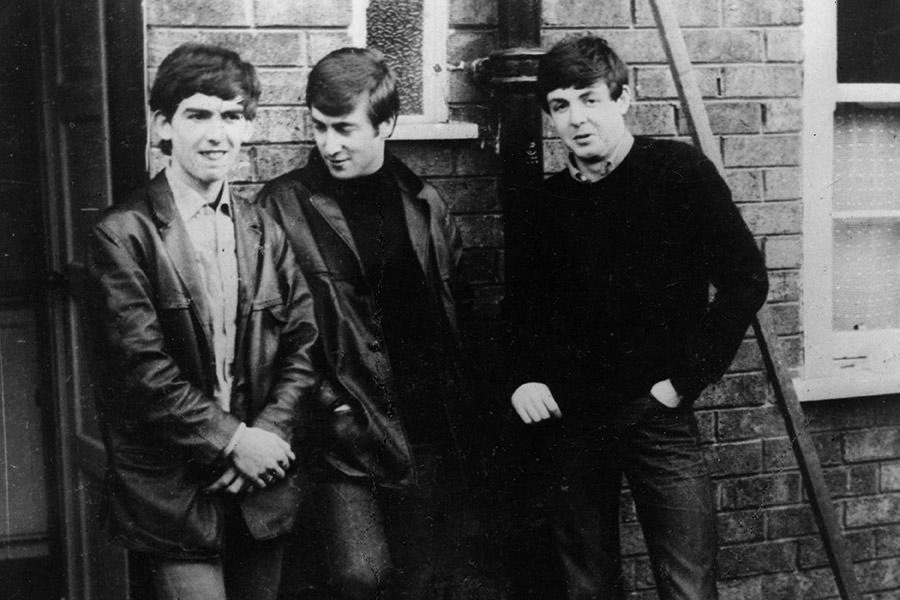 Джордж Харрисон, Джон Леннон и Пол Маккартни в 1960 году