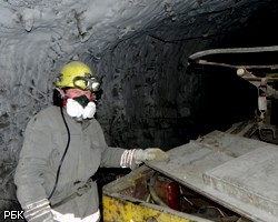 Спустя сутки не найдены горняки, заваленные на кузбасской шахте
