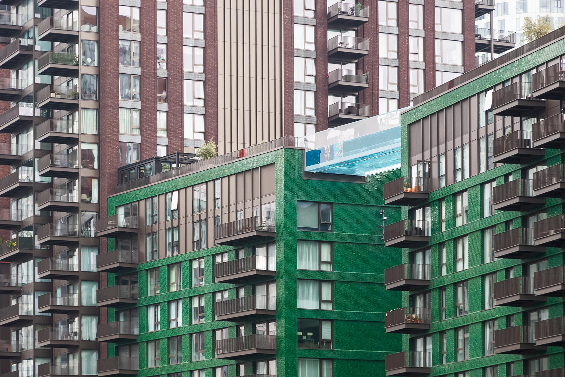Бассейн ЖК Embassy Gardens в Лондоне