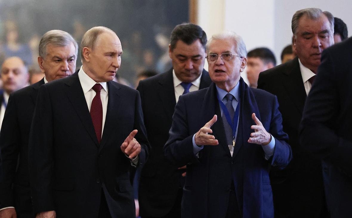 Владимир Путин и Михаил Пиотровский