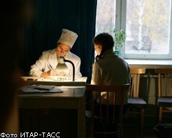 Ученики московской школы попали в больницу с ожогами глаз