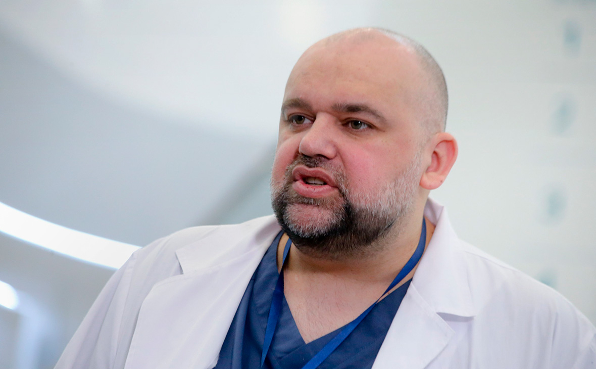 Главный врач московской больницы №40 в Коммунарке Денис Проценко
