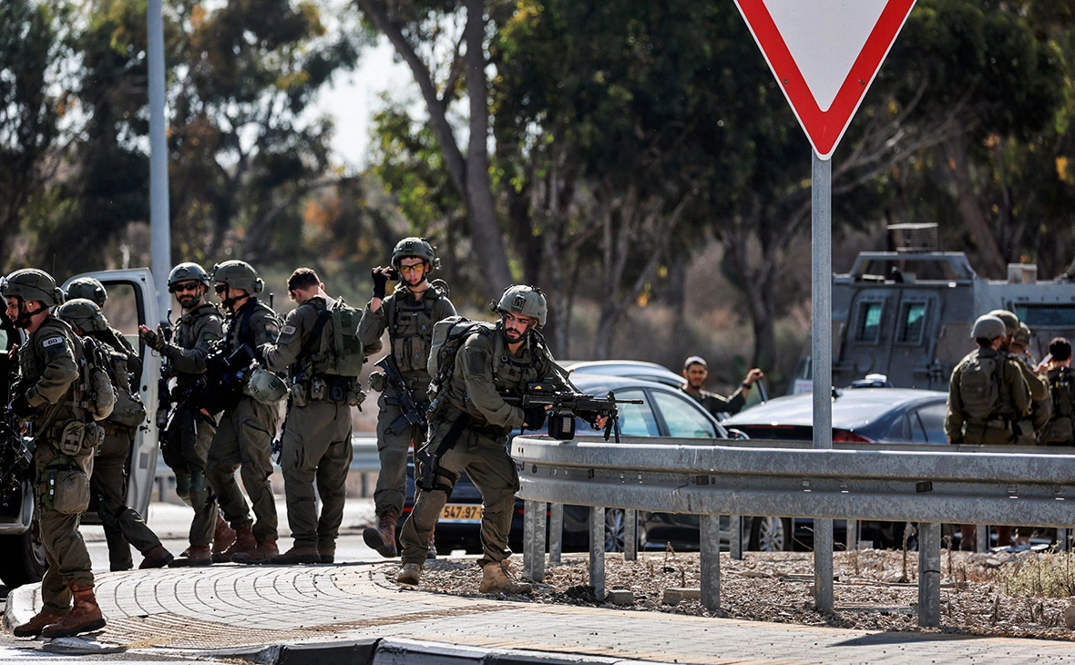 Ammar Awad / Reuters