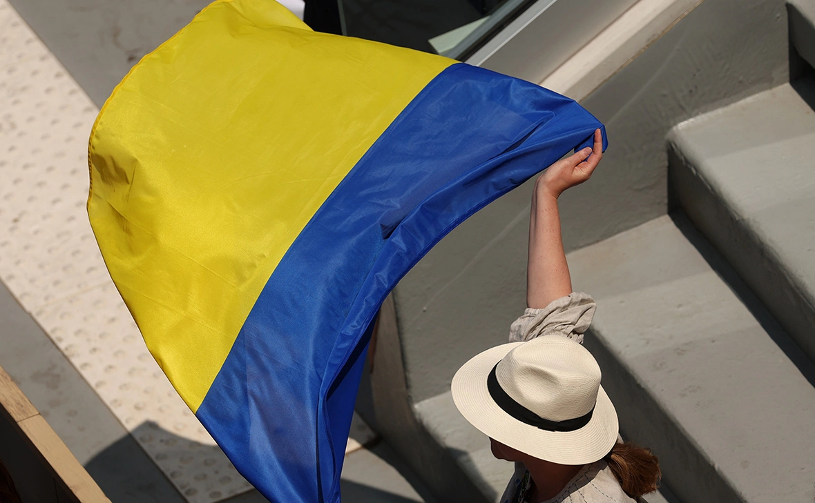 Julian Finney / Getty Images