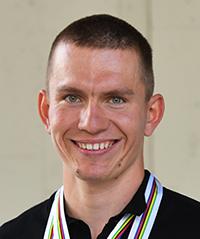 Александр  Большунов фото