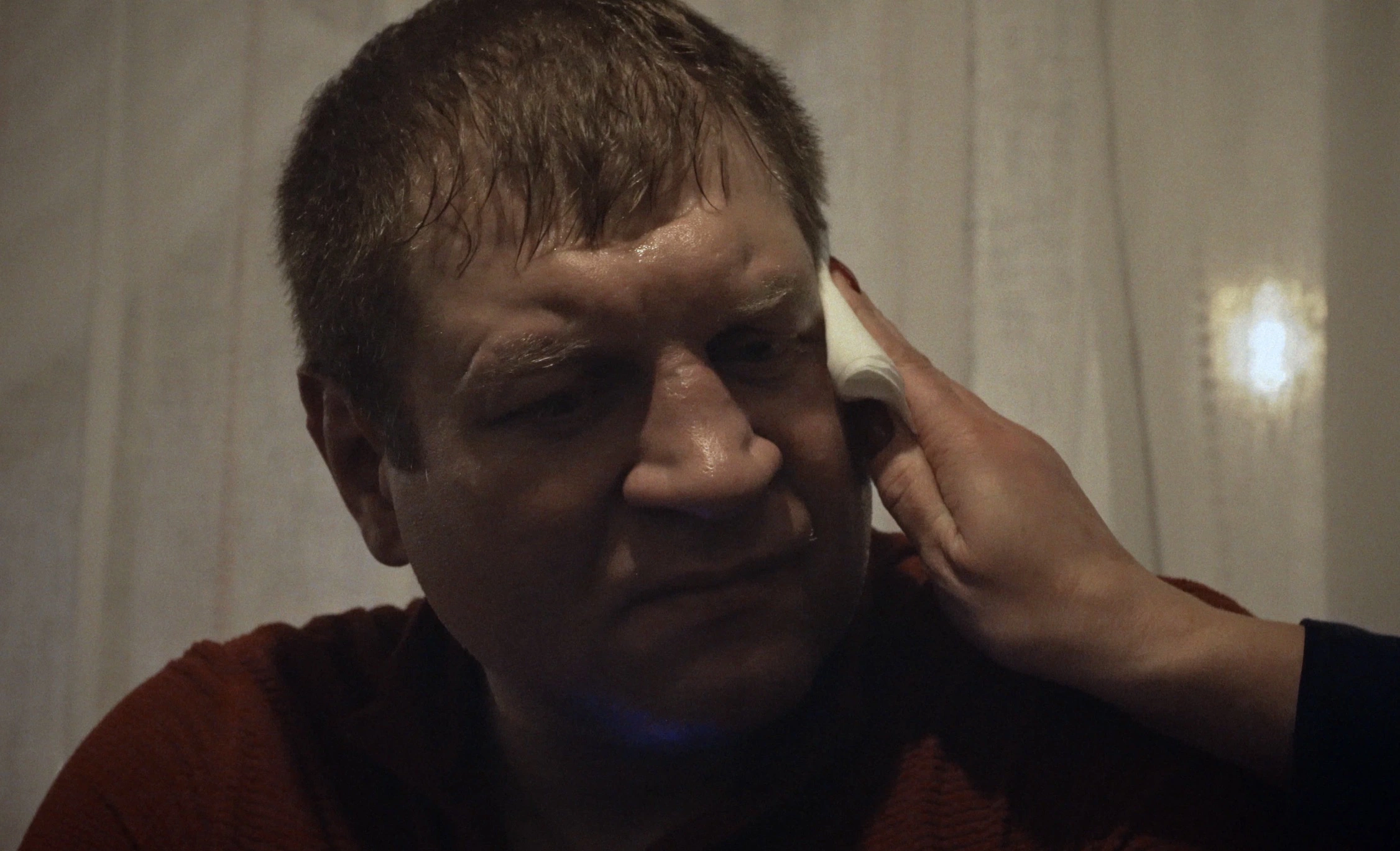 Кадр из документального фильма «Емельяненко»