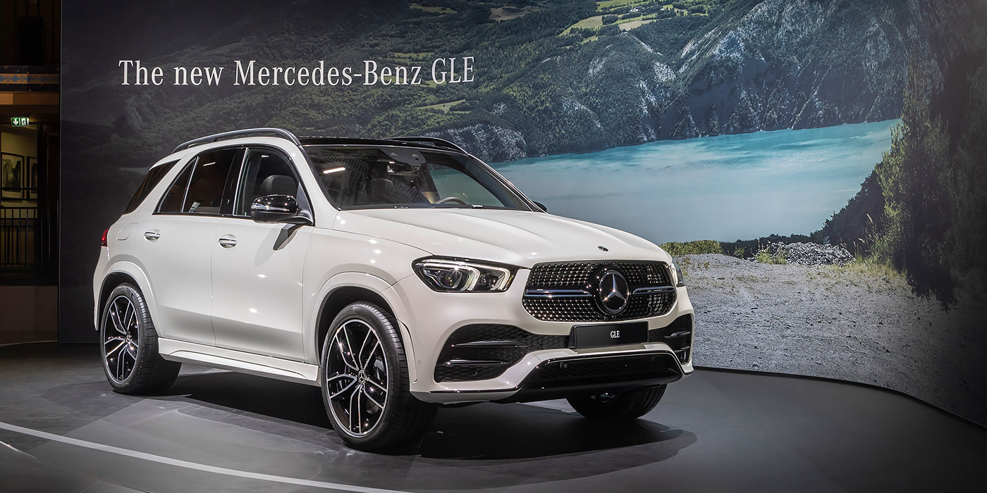 Mercedes-Benz показал в Париже GLE нового поколения